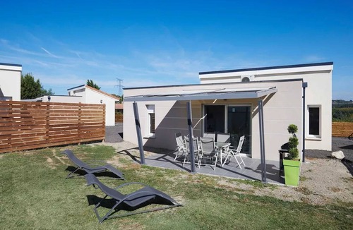 Chateauneuf-de-Galaure House | Homerez - House in Châteauneuf-de-Galaure