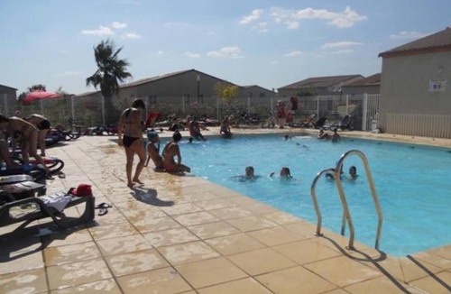 Gallargues-le-Montueux House | Homerez - Beautiful house for 4 ppl. with shared pool at Gallargues-le-Montueux