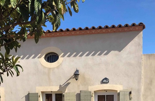 Gallargues-le-Montueux House | Homerez - Beautiful house for 4 ppl. with shared pool at Gallargues-le-Montueux