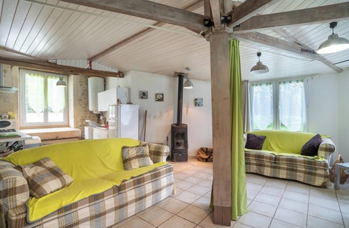 La Bretonniere-la-Claye House | Homerez - House in La Bretonnière-la-Claye
