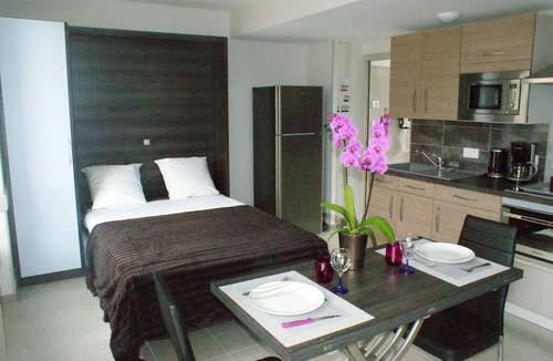 La Ferriere-aux-Etangs Apartment | Homerez last minute deal - Amazing studio with garden and Wifi