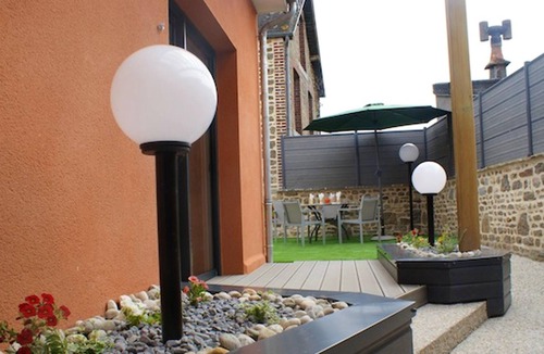 La Ferriere-aux-Etangs Apartment | Homerez - Nice studio apartment With garden