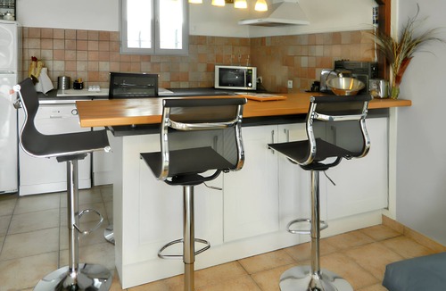 Le Petit Village House | Homerez - House Le Grand-Village-Plage.