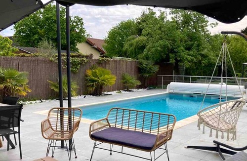 Saint-Brice-sous-Foret Villa | Homerez - Big villa for 12 ppl. with swimming-pool at Saint-Brice-sous-Forêt