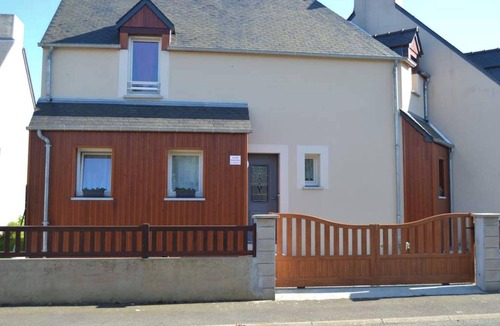 Saint-Jouan-des-Guerets House | Homerez - House in Saint-Jouan-des-Guérets