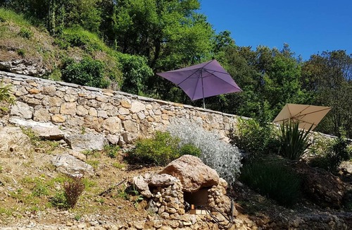 Saint-Julien-de-la-Nef House | Homerez - Nice house for 8 ppl. with shared pool at Saint-Julien-de-la-Nef