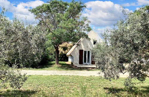 Saint-Nazaire-de-Pezan House | Homerez - House in Saint-Nazaire-de-Pézan