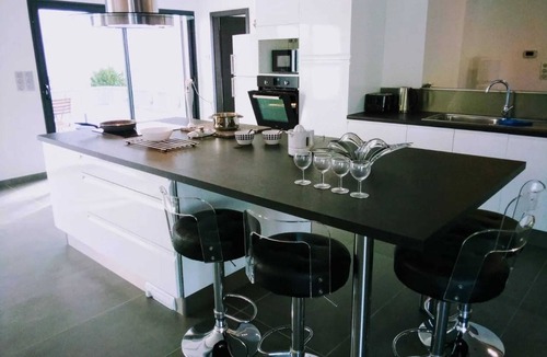 Saint-Pons-de-Mauchiens Villa | Homerez - Villa in Saint-Pons-de-Mauchiens