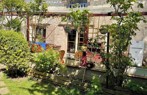 Saint-Jean-de-Sauves House | Homerez - House Saint-Jean-de-Sauves