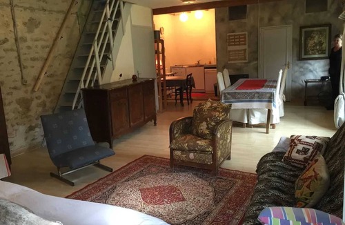 Pithiverais-Gatinais House | Homerez - Holiday Home in Orville
