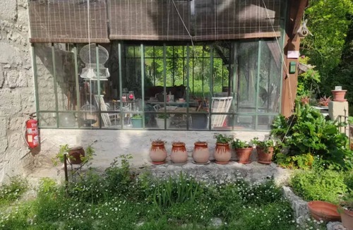 Montaigu-de-Quercy House | Homerez - Home in Montaigu-de-Quercy