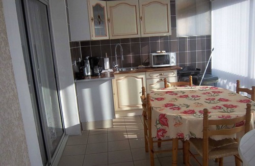 Sainte-Marie-la-Mer House | Homerez - House in Sainte-Marie-la-Mer