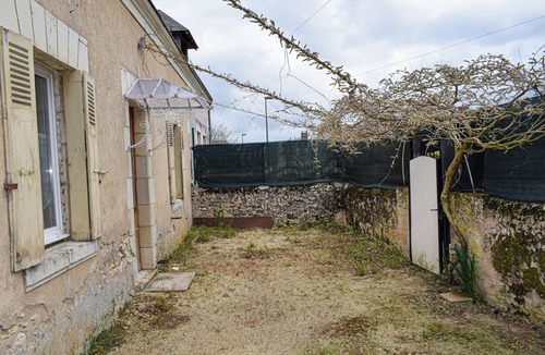 Channay-sur-Lathan House | Homerez - House Channay-sur-Lathan