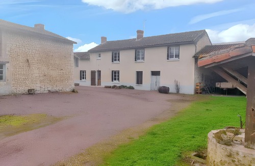 Les-Trois-Moutiers House | Homerez - House in Les Trois-Moutiers