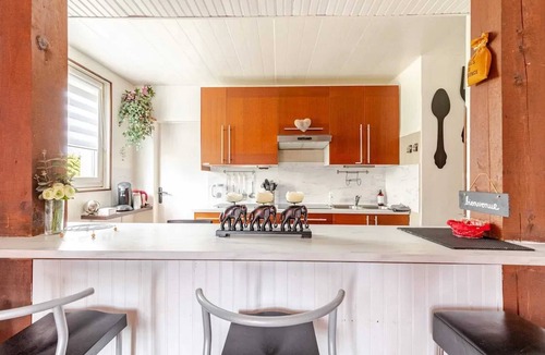 Plaisance-du-Touch House | Homerez - House with private garden in Plaisance-du-Touch