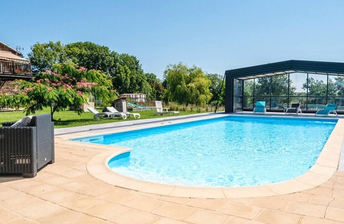 Andouque House | Homerez - House for 6 ppl. with shared pool, terrace and balcony at Andouque