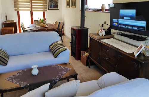 Donji Lapac House | Homerez - House for 7 ppl. with swimming-pool, jacuzzi and spa at Donji Lapac