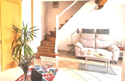 Lignairolles House | Homerez - House for 2 ppl. with shared pool and terrace at Lignairolles