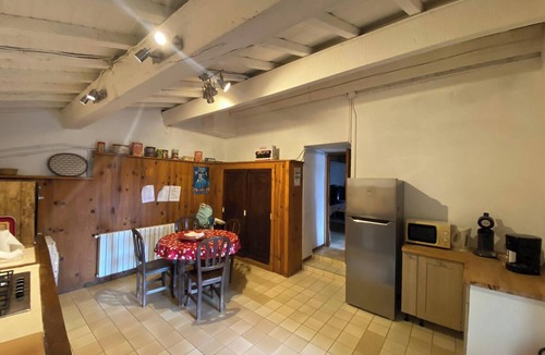 Camps-sur-l'Agly House | Homerez - House in Camps-sur-l'Agly