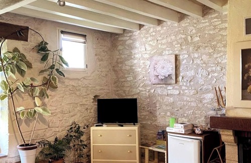Noyers-sur-Cher House | Homerez - House in Noyers-sur-Cher