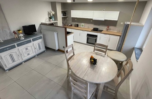 Ancourt House | Homerez - House in Ancourt, private parking