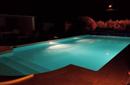 Aubignan House | Homerez - House in Aubignan, shared pool