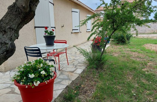 Autignac House | Homerez - House in Autignac, garden and mountain view