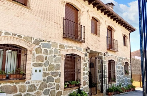 Cenicientos House | Homerez - House in Cenicientos