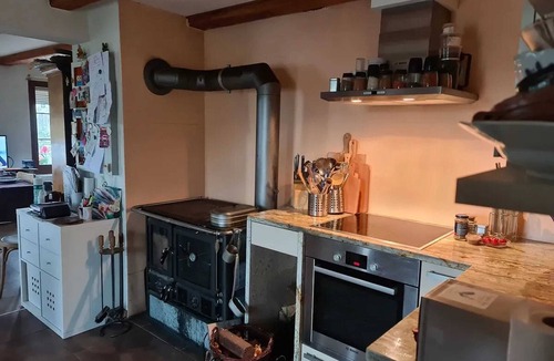 La Neuveville House | Homerez - House in La Neuveville