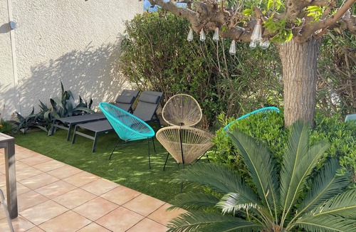 Saint-Cyprien Plage House | Homerez - House in Saint-Cyprien