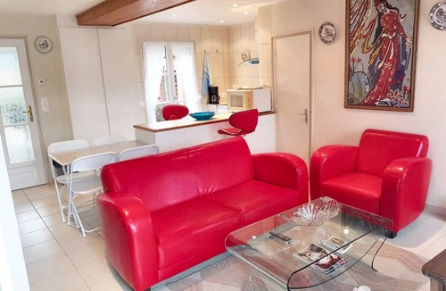 Gace House | Homerez - House in Gacé with parking