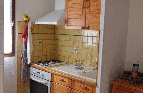 Les Ayguades House | Homerez - House in Gruissan, shared pool