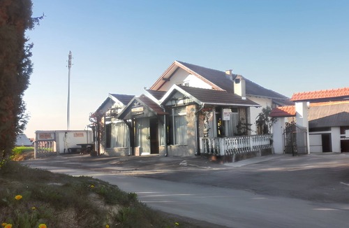 Kutina House | Homerez - House in Kutina with Garden