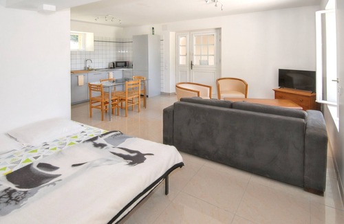 Monthenault House | Homerez - House in Monthenault