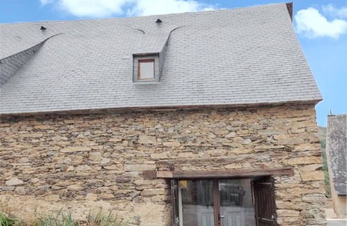 Mont House | Homerez - House in Mont >Mountain view