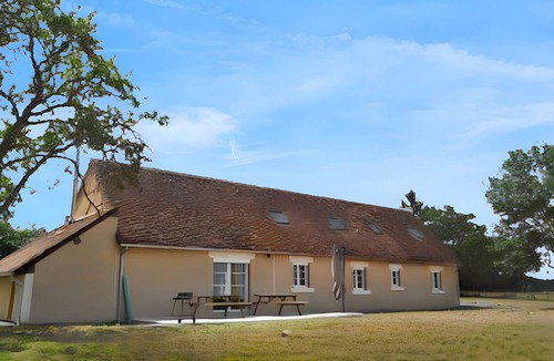 Saint-Martin-de-Lamps House | Homerez - House in quiet Levroux