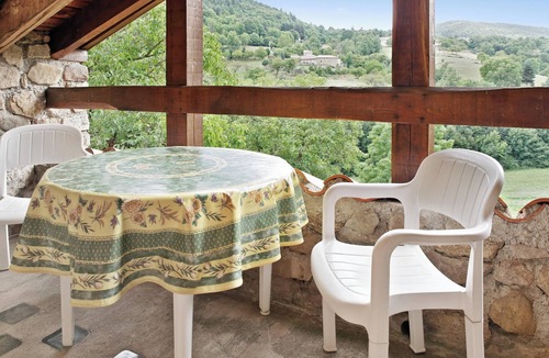 Saint-Basile House | Homerez - House in Saint-Basile