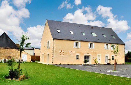 Saint-Epain House | Homerez - House in Saint-Épain