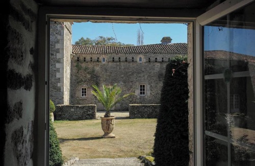 Landevieille House | Homerez - House Landevieille + garden