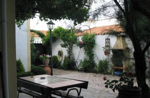 Ivanrey House | Homerez - House, mountain view