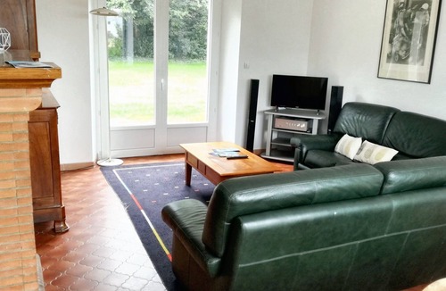 Boucey House | Homerez - House Pontorson, enclosed garden