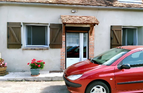 Loire - Vignobles et Nohain House | Homerez - House Saint-Père, fireplace