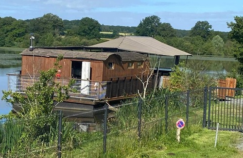 Thiron-Gardais House | Homerez - House Thiron-Gardais