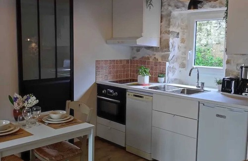 Avon House | Homerez - House with 1 Bedroom in Avon - Canoeing Nearby