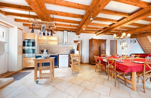 Fourches House | Homerez - House with pool in Fourches