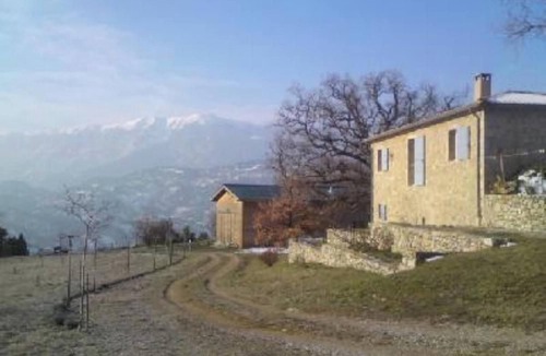 Eygaliers Apartment | Homerez - Lake-view Apt Eygaliers