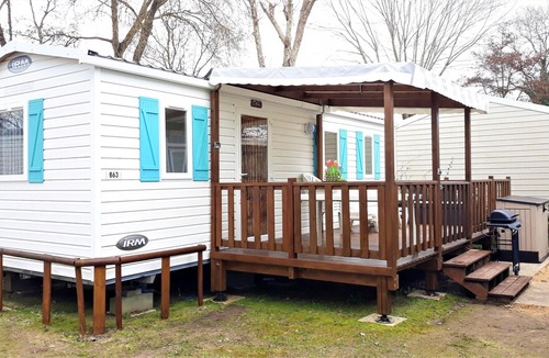Saint-Jean-de-Monts House | Homerez last minute deal - Amazing bungalow with shared pool
