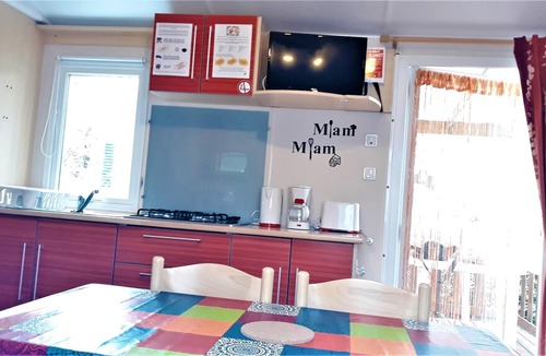 Saint-Jean-de-Monts House | Homerez last minute deal - Amazing bungalow with shared pool