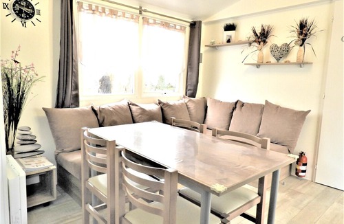 Saint-Jean-de-Monts House | Homerez last minute deal - Amazing bungalow with shared pool
