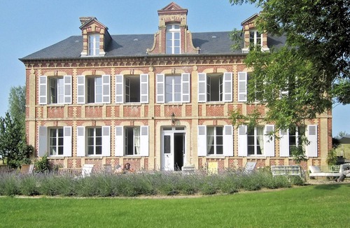Gonneville-sur-Mer Villa | Homerez - Luxurious Villa in Gonneville-sur-Mer